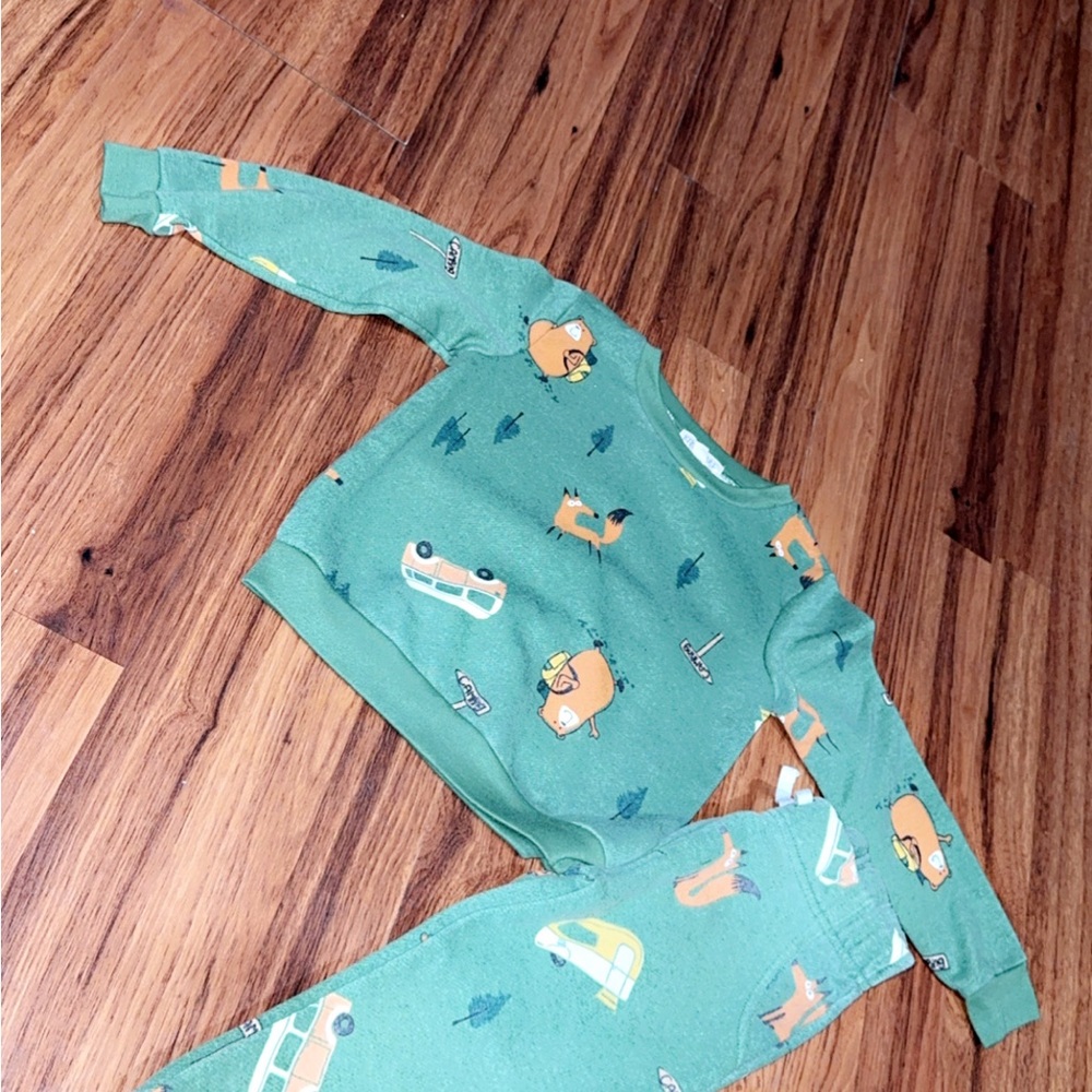 Green Kids' Pajama Set with Animal Print